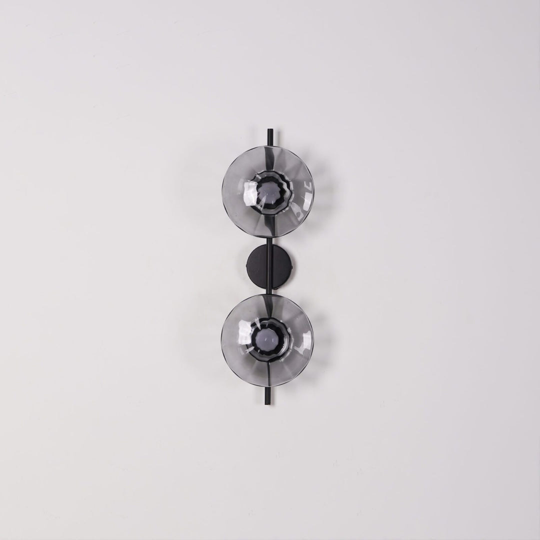 Lampa ścienna Ceto z okrągłym kloszem w stylu skandynawskim