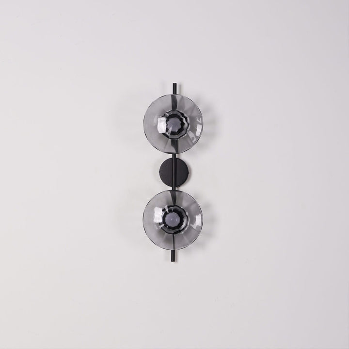 Lampa ścienna Ceto z okrągłym kloszem w stylu skandynawskim