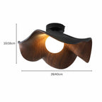Lampa sufitowa z zakrzywionym wzorem drewna