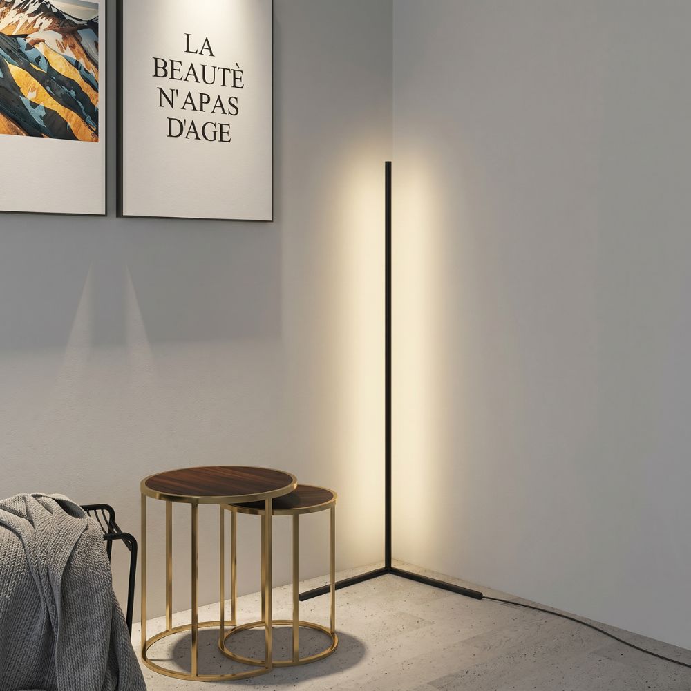 Ambientowa narożna lampa podłogowa LED