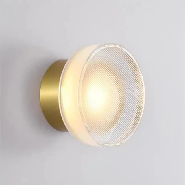Lampa ścienna – minimalistyczny design