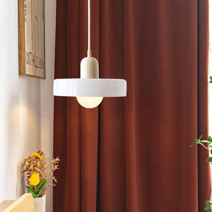 Lampa sufitowa w kształcie kuli – nowoczesny design