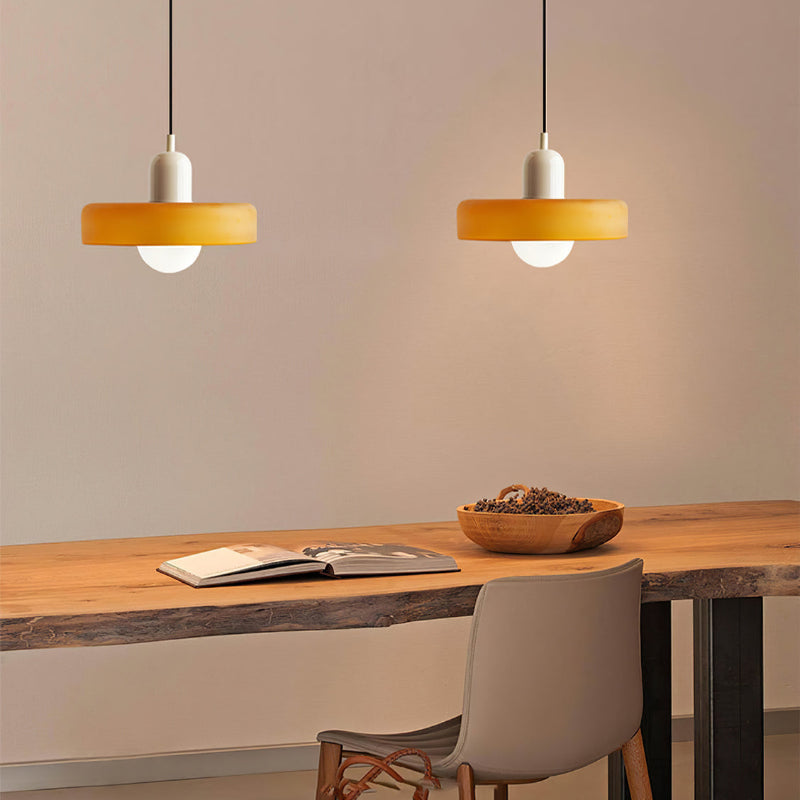 Lampa sufitowa w kształcie kuli – nowoczesny design