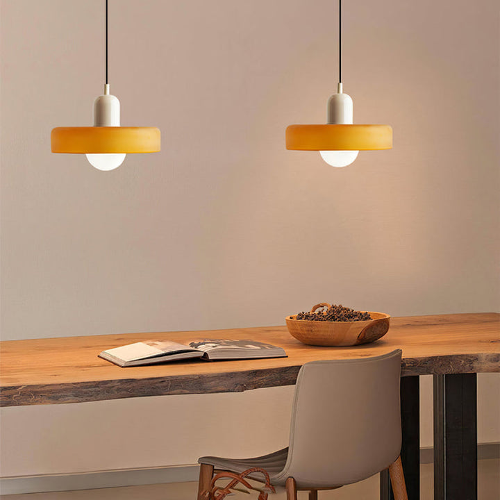 Lampa sufitowa w kształcie kuli – nowoczesny design