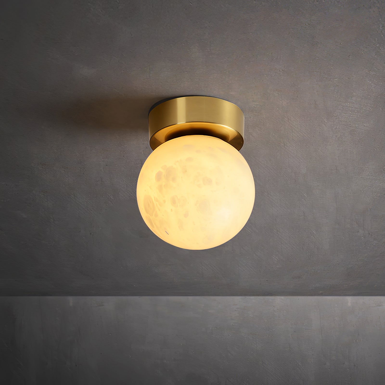 Księżycowa lampa sufitowa z alabastru