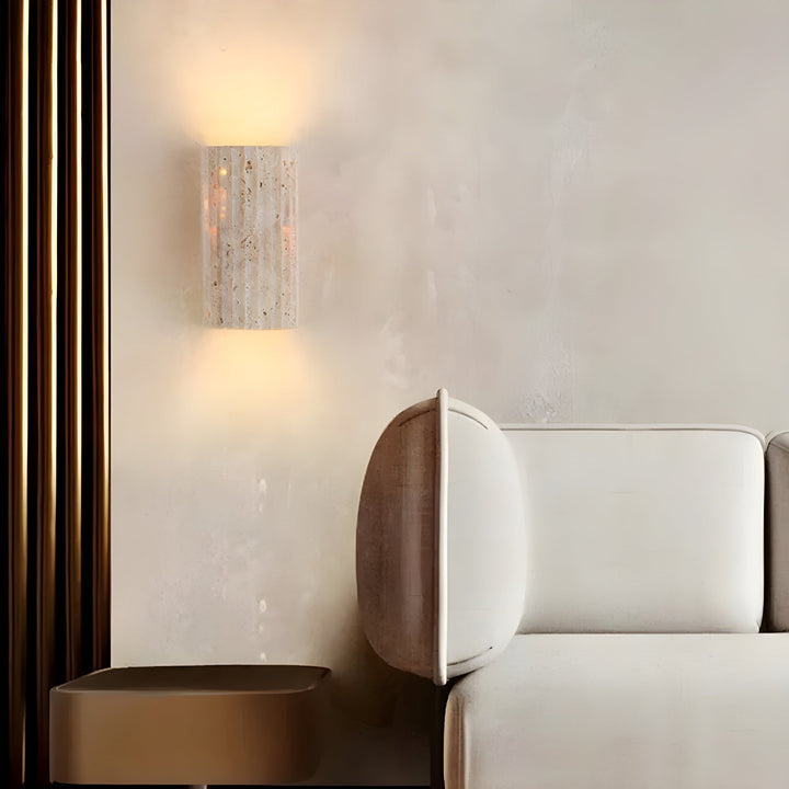 Lampa ścienna z naturalnego kamienia – nowoczesne oświetlenie