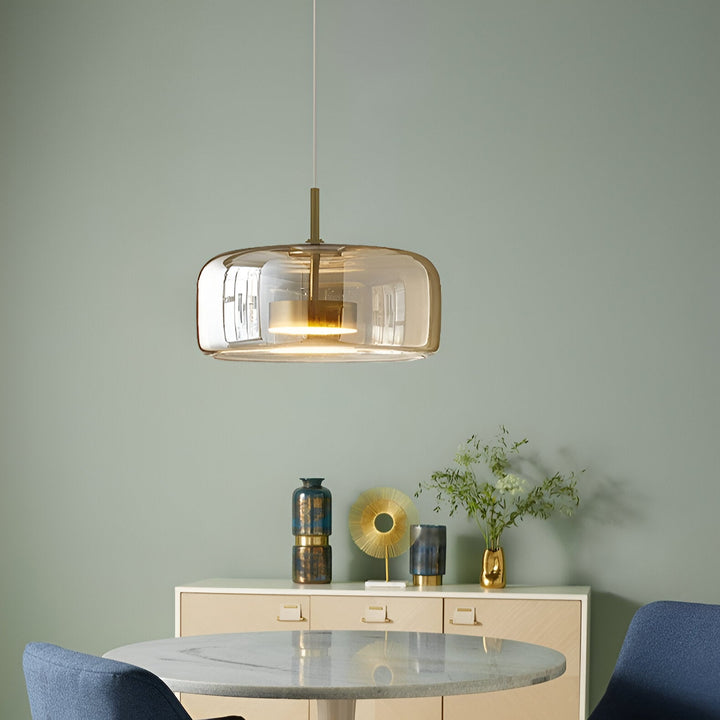 Nowoczesna lampa sufitowa z szklaną kloszem i LED, styl retro