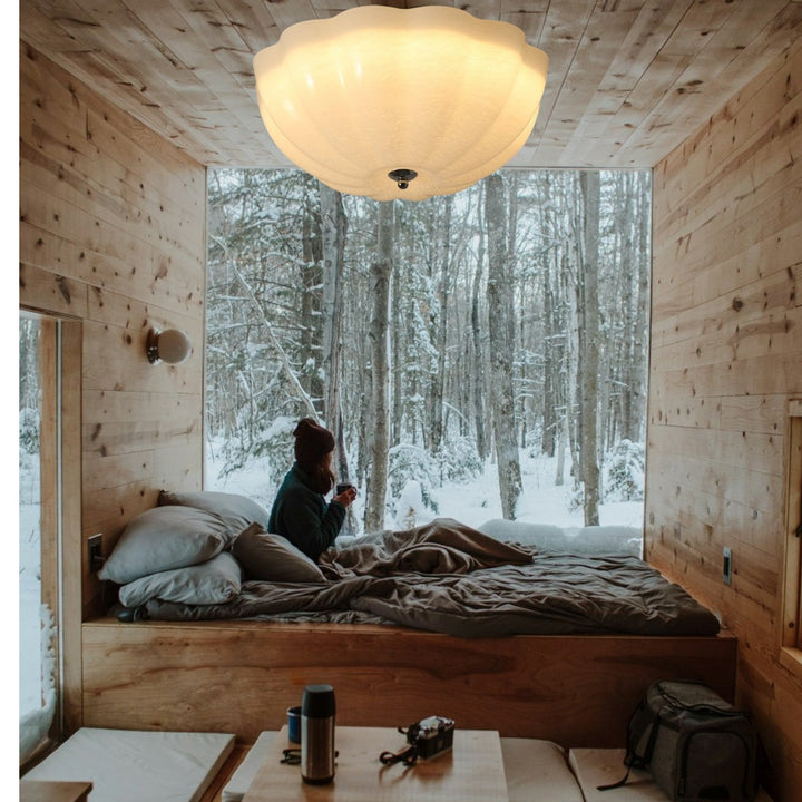 Szklana lampa sufitowa natynkowa opalowa