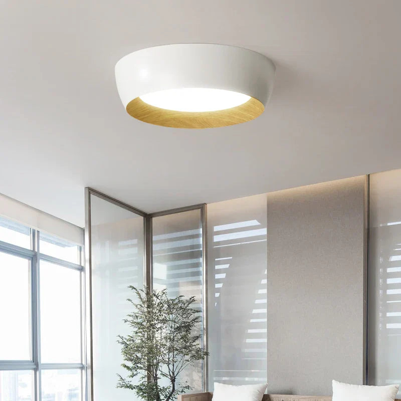 Skandynawska lampa sufitowa natynkowa metalowa