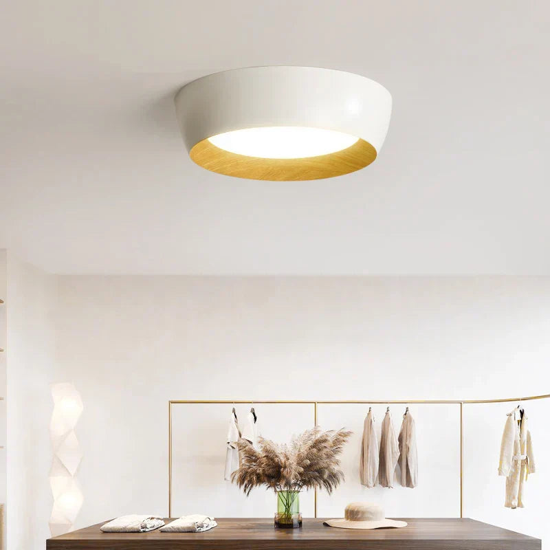 Skandynawska lampa sufitowa natynkowa metalowa