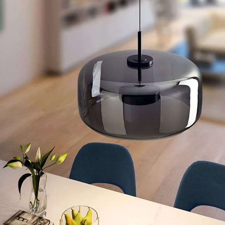 Nowoczesna lampa sufitowa z szklaną kloszem i LED, styl retro