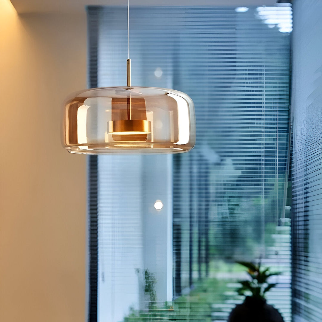 Nowoczesna lampa sufitowa z szklaną kloszem i LED, styl retro