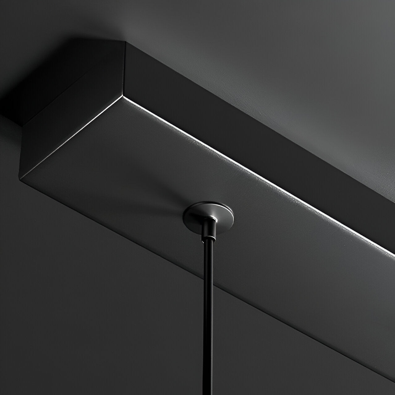 Nowoczesna lampa sufitowa z szklaną kloszem i LED, styl retro