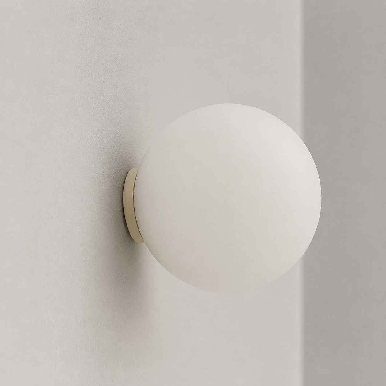 Nowoczesna kinkietowa lampa ścienna LED z kulą ze szkła w stylu ambient